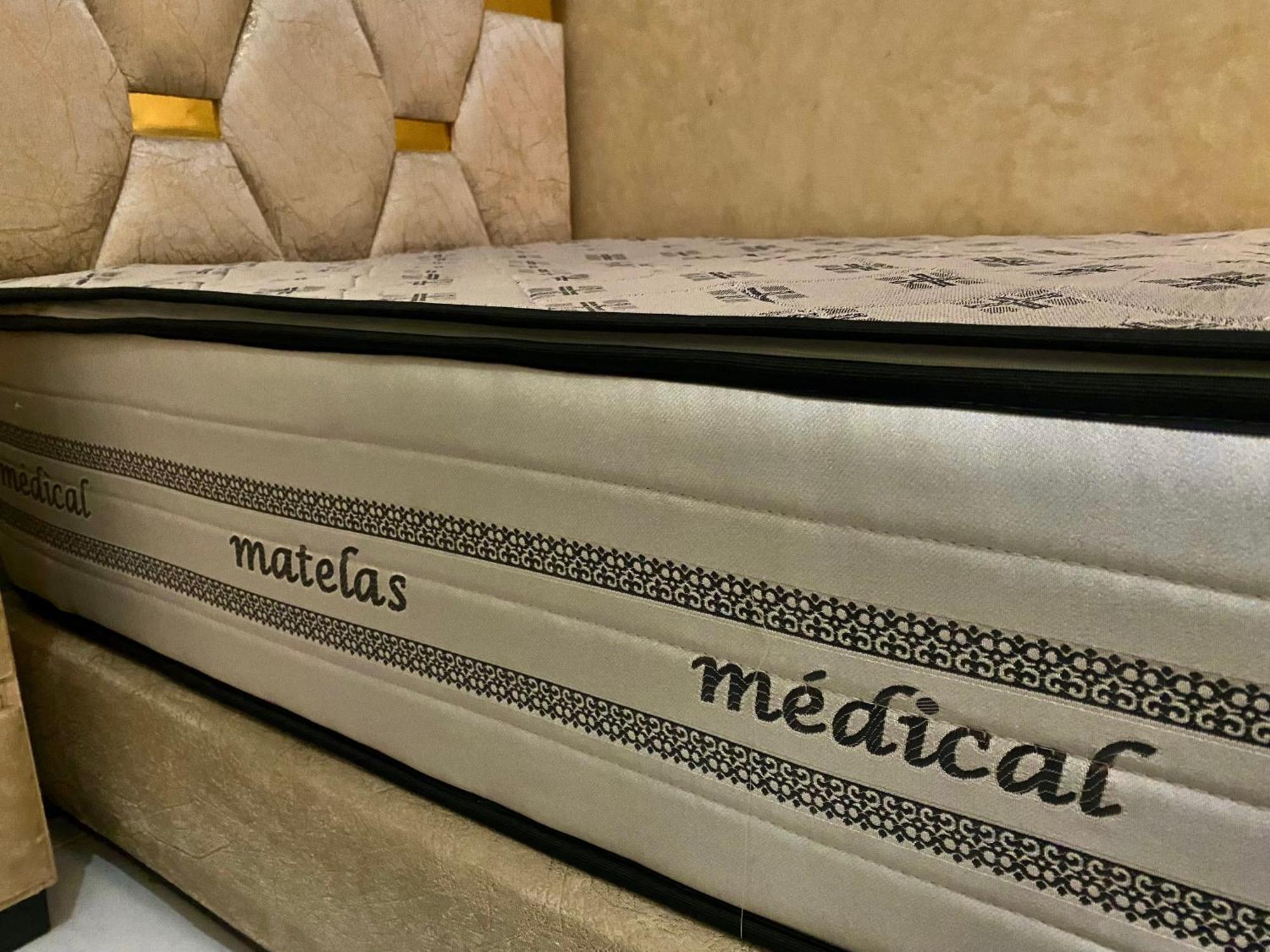 Riad Nezha Avec Jacuzzi Et 3 Piscines Au Coeur De Marrakesh Eksteriør billede