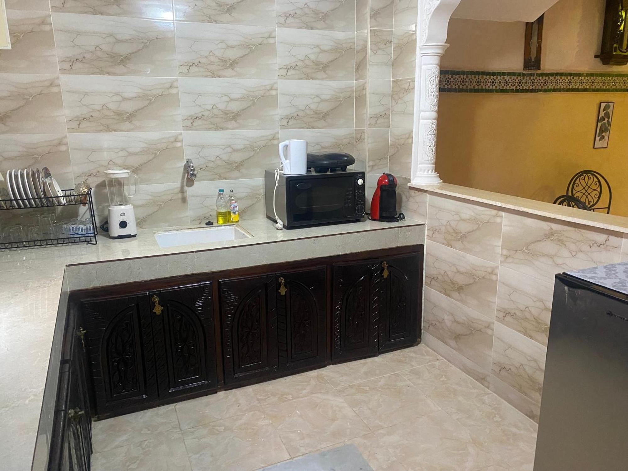 Riad Nezha Avec Jacuzzi Et 3 Piscines Au Coeur De Marrakesh Eksteriør billede