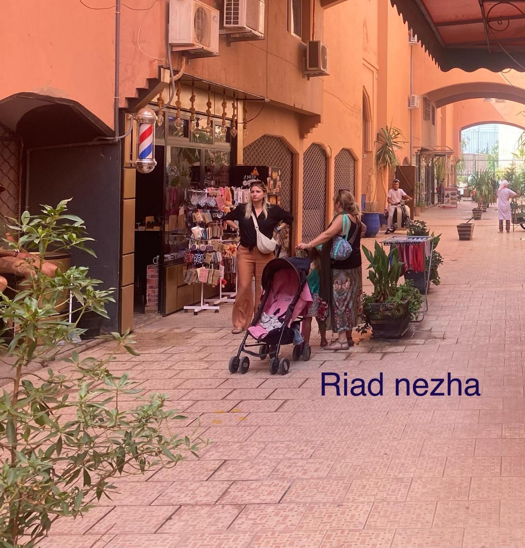 Riad Nezha Avec Jacuzzi Et 3 Piscines Au Coeur De Marrakesh Eksteriør billede